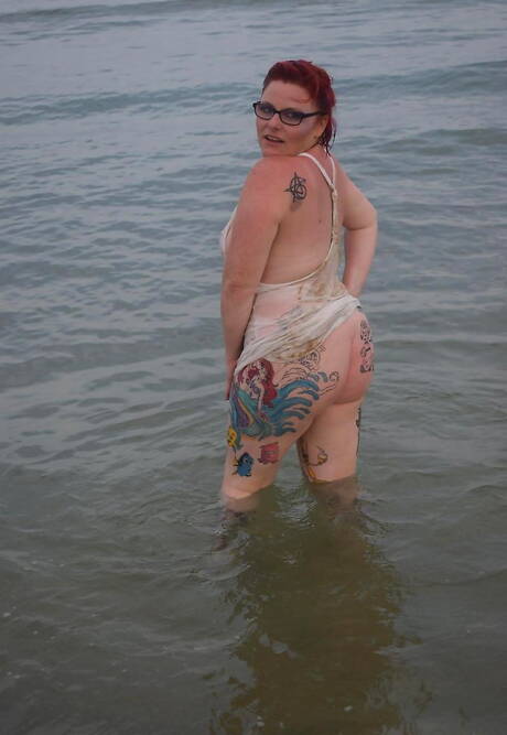 TAC Amateurs are excited to present you with a gallery showcasing Mollie Foxxx xxx gallery 271664