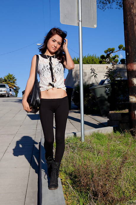 Zishy invites you to browse their free photos with Delia Castillo exhibit hot shape