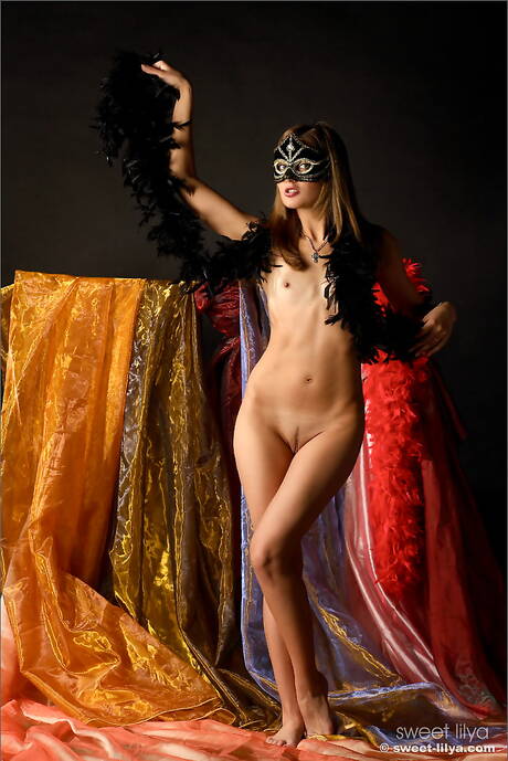 Sweet Lilya offers a free pic gallery with Sweet Lilya showing beautiful shape